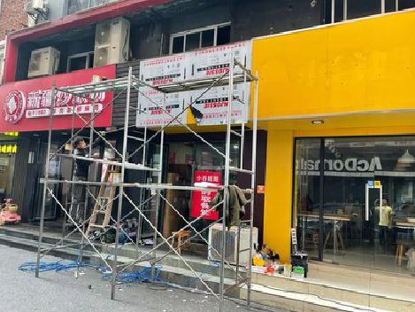 宜章制作广告招牌如何避免它发黄？